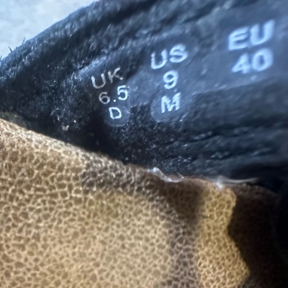 Clarks Collection Leisa Cacti Q Black Adjustable Straps Size 9 Flat Sandals - Picture 3 of 9